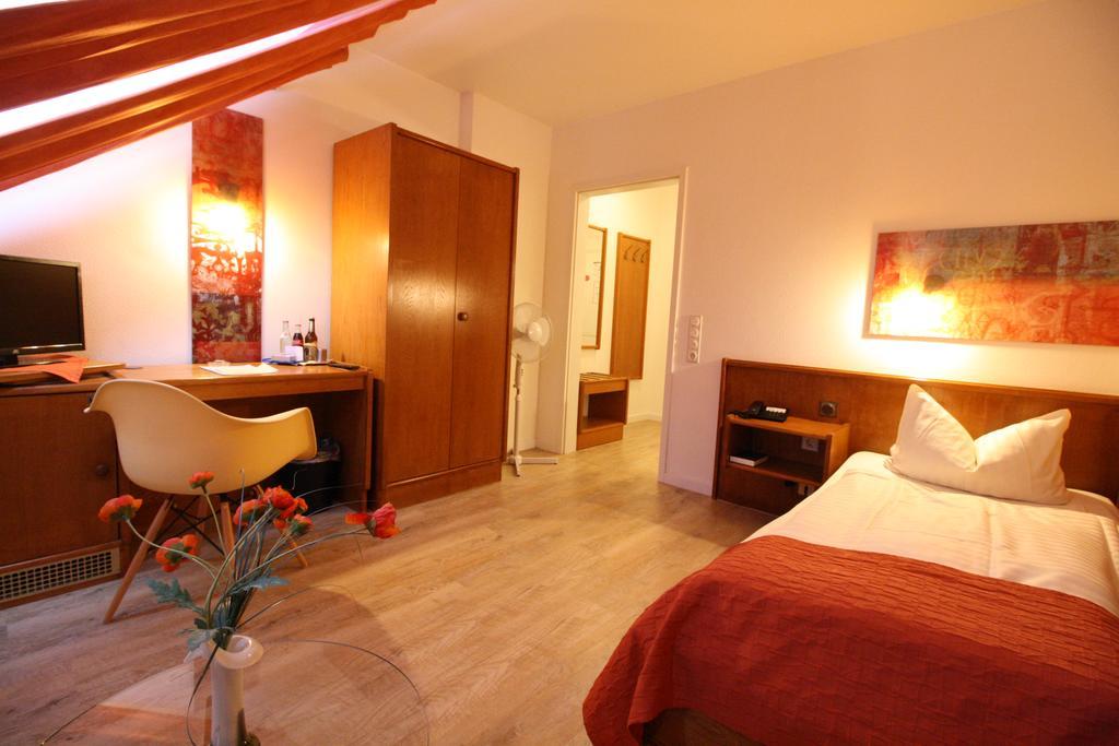 Arador-City Hotel บาดเอินเฮาเซน ภายนอก รูปภาพ